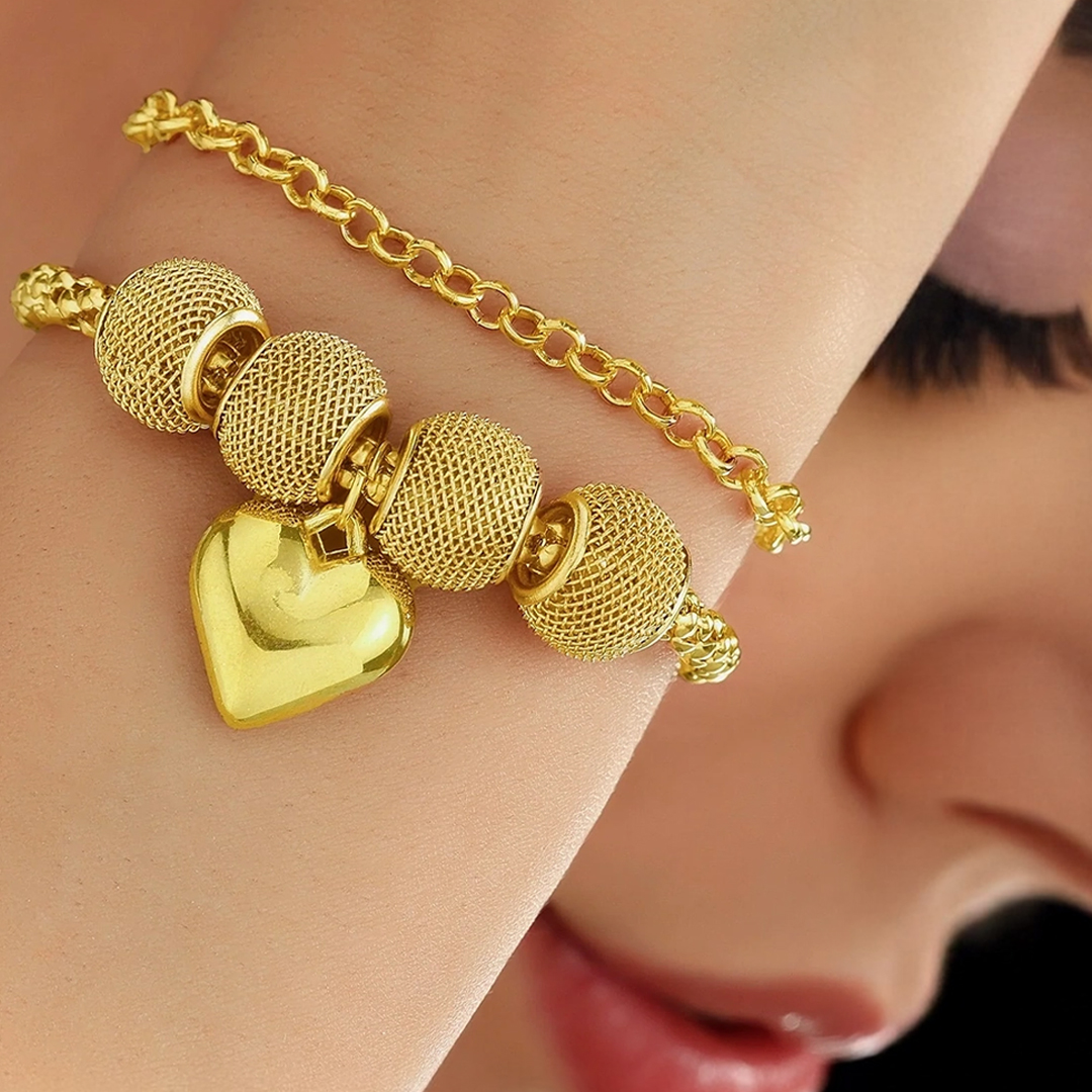 ALRO Anti-Tarnish Golden Heart Charms Bracelet (Adjustable Size)